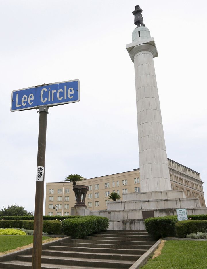 A 60 ft (18 m) tall monument to Confederate General Robert E. Lee towers over a traffic circle in New Orleans, Louisiana June 24, 2015. New Orleans Mayor Mitch Landrieu on Wednesday morning called for the replacement of the statue.