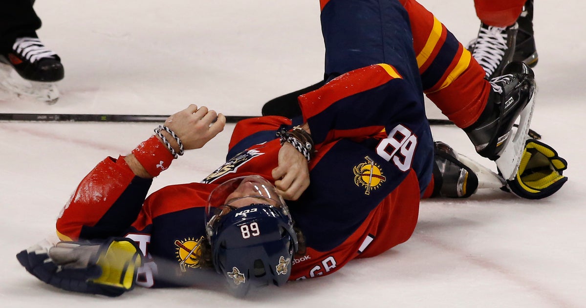 NHL Player Has Four Teeth Knocked Out, Gets Back Up To Finish Game HuffPost Sports