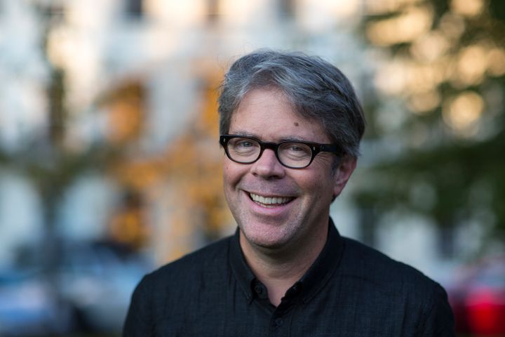 CisWhiteMale.com Redirects To Jonathan Franzen's Facebook Page | HuffPost