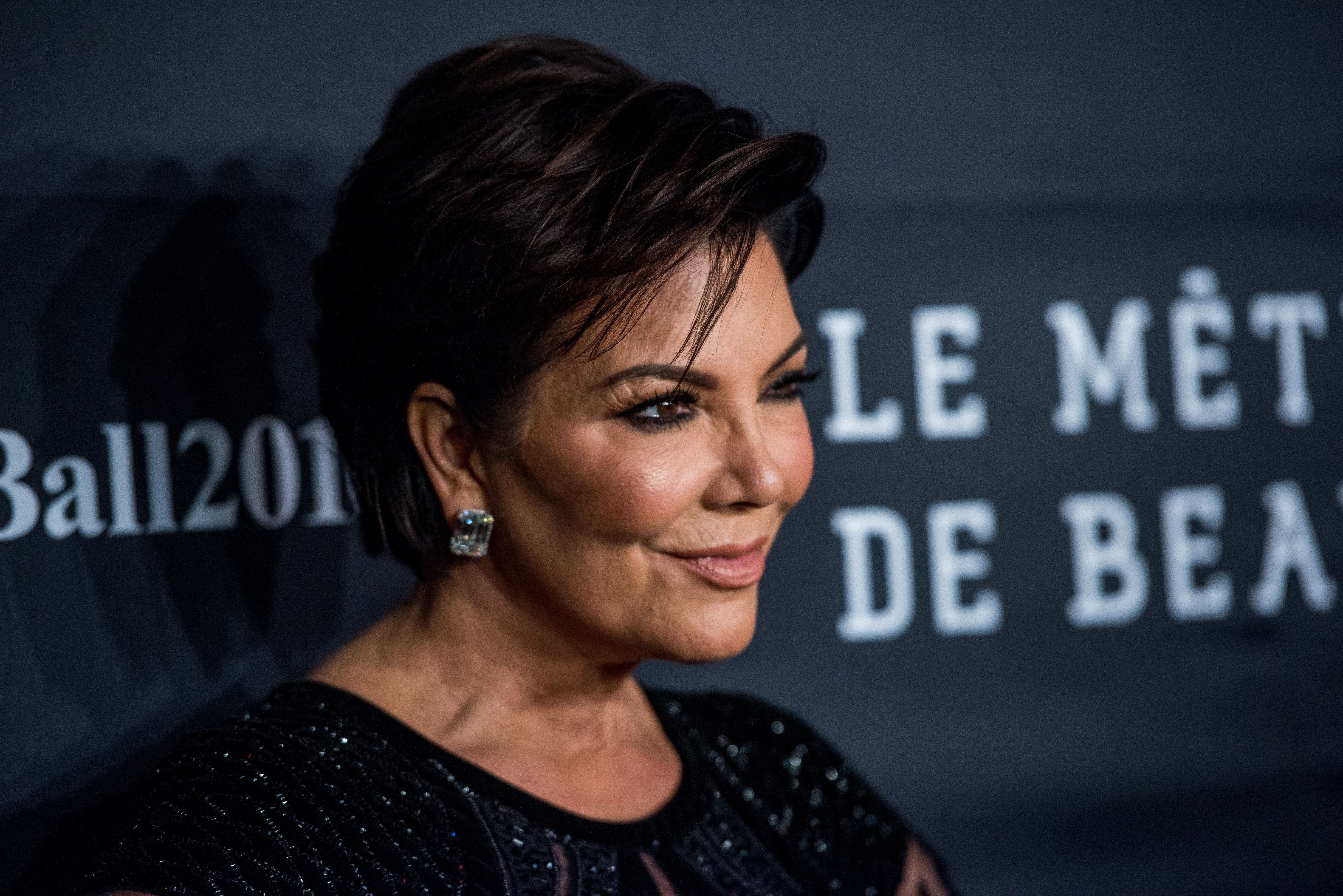 Kris Jenner Explains How She Dealt With Caitlyn Jenner's Transition ...