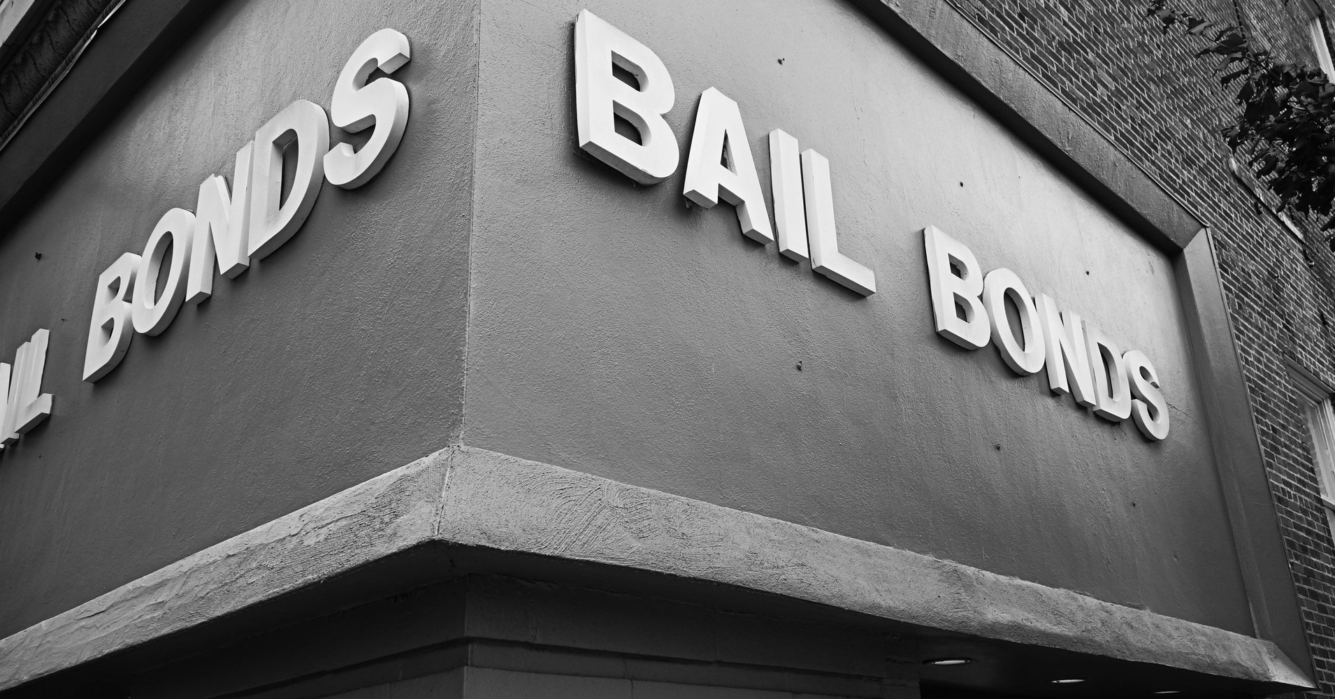 New Mexico Votes To Reform Bail System That Jails People Just Because Theyre Poor Huffpost New Mexico Votes To Reform Bail System That Jails People Just Because Theyre Poor Huffpost