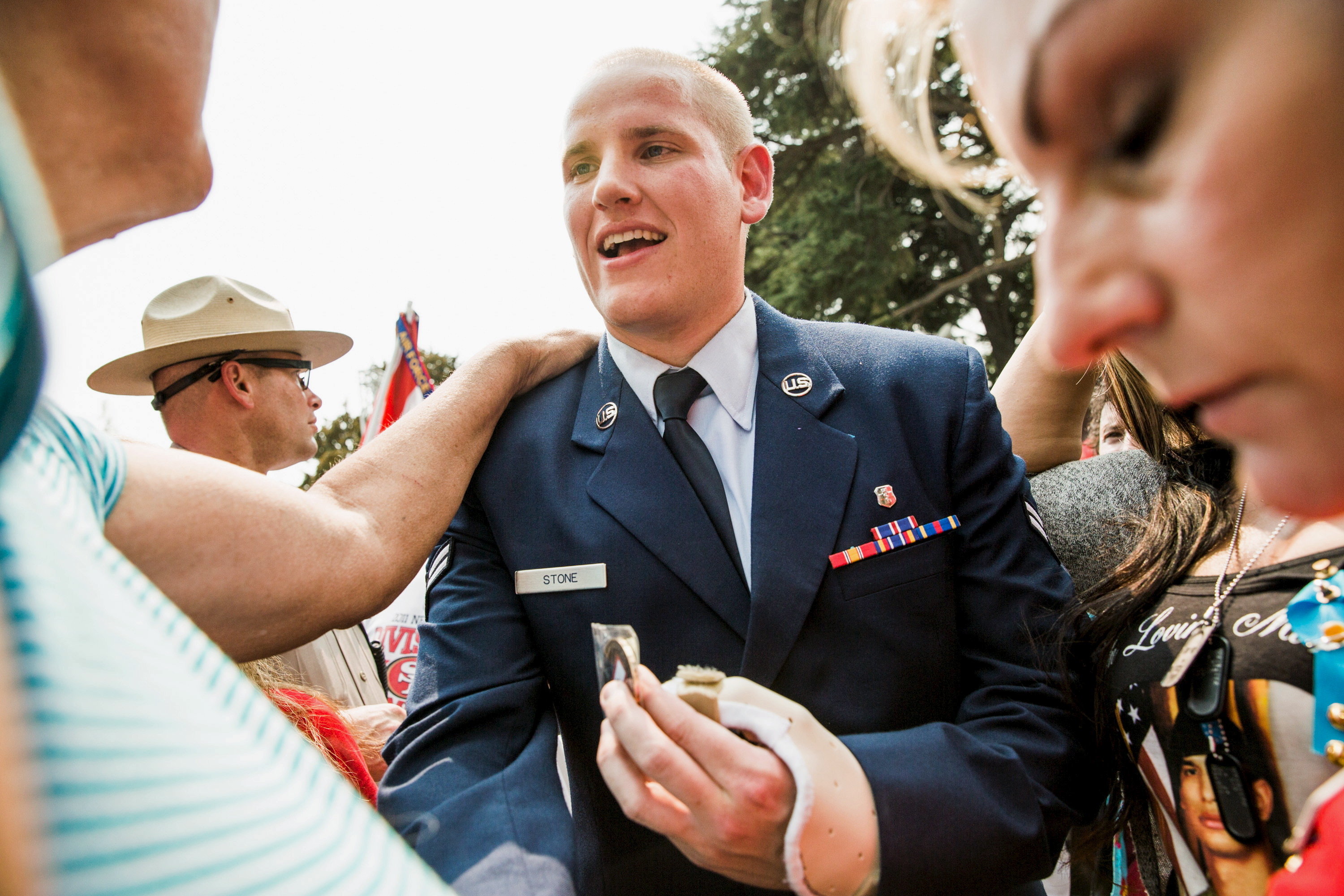 France Train Hero Spencer Stone Stabbed In Sacramento | HuffPost The ...