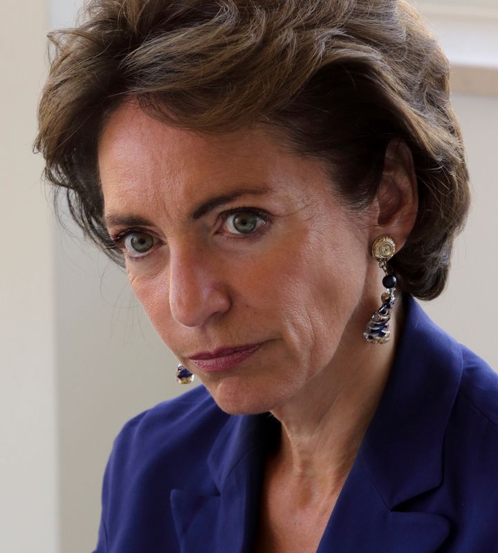 One person was left brain dead and five others in serious condition after taking part in a clinical trial of an experimental medicine in Rennes, French Health Minister Marisol Touraine confirmed in a press conference.