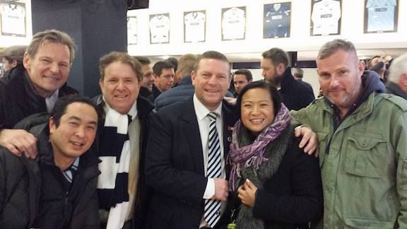 LA Spurs (Bruce, Mark, Bazza, Spurs Legend Micky Hazard, Eliana, and Jamison) in the Inner circle