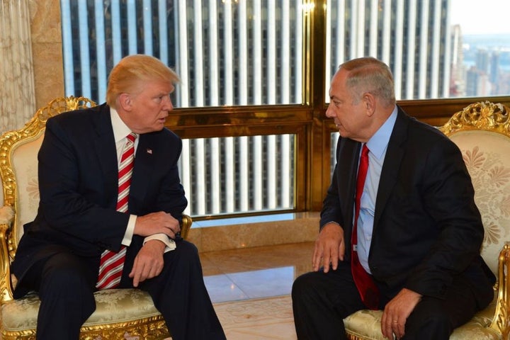 <p>Prime Minister Benjamin Netanyahu and Republican presidential candidate Donald Trump meeting at the Trump Tower in New York, September 25, 2016. </p>