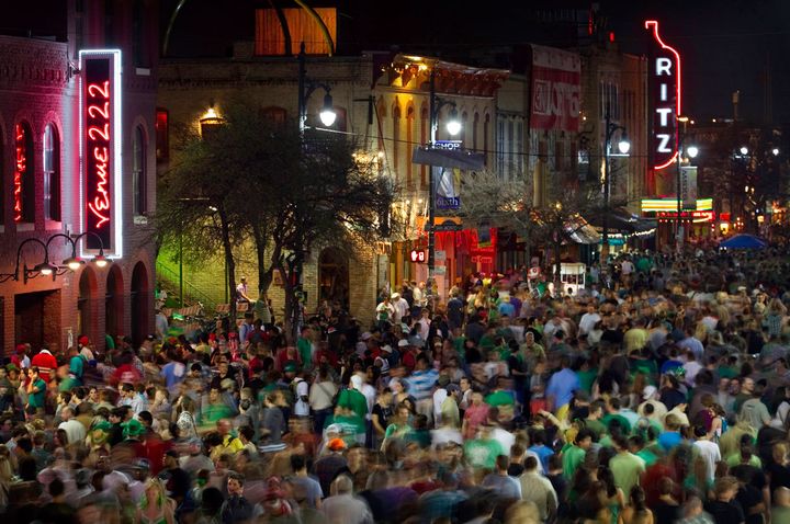 6th Street Entertainment District, Austin, Texas.