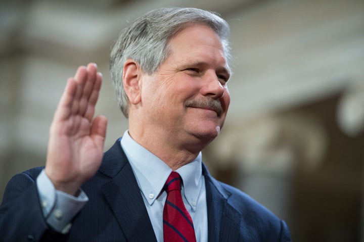 Sen. John Hoeven at a swearing-in ceremony on Jan. 3, 2016.