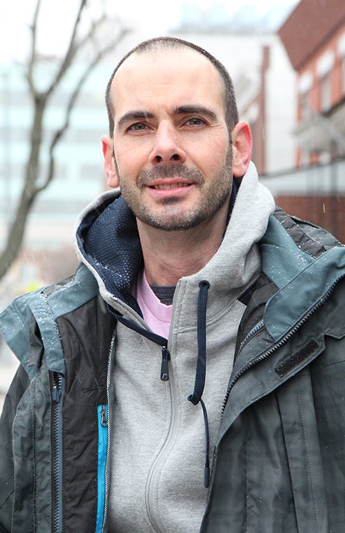 <p><strong>Jason’s a blogging dad.</strong></p>