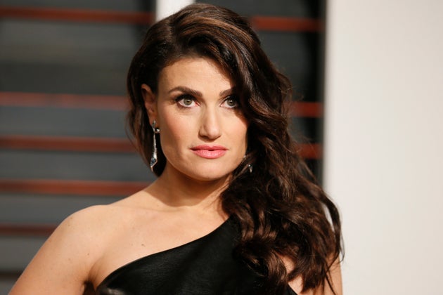 Here S What Idina Menzel Thinks About A Gay Elsa In Frozen 2 Huffpost