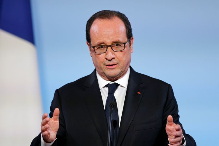 The French government will go ahead with contested plans to strip dual citizens of their French nationality in terrorism cases.