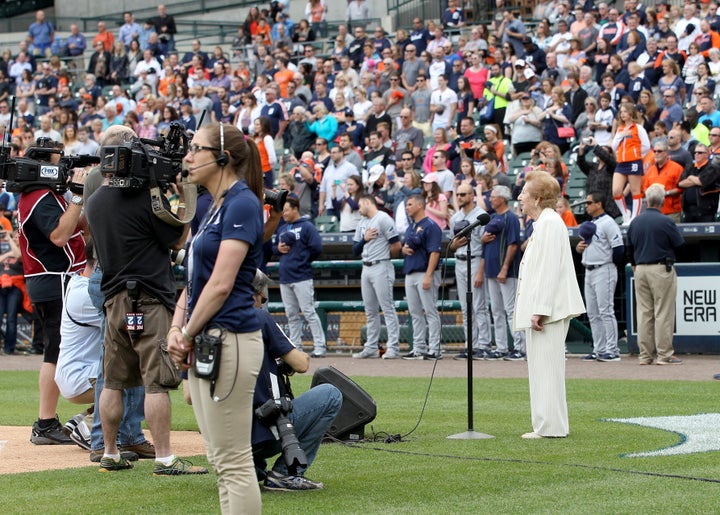 Hirsch was surrounded by friends and family during her performance, including her husband.