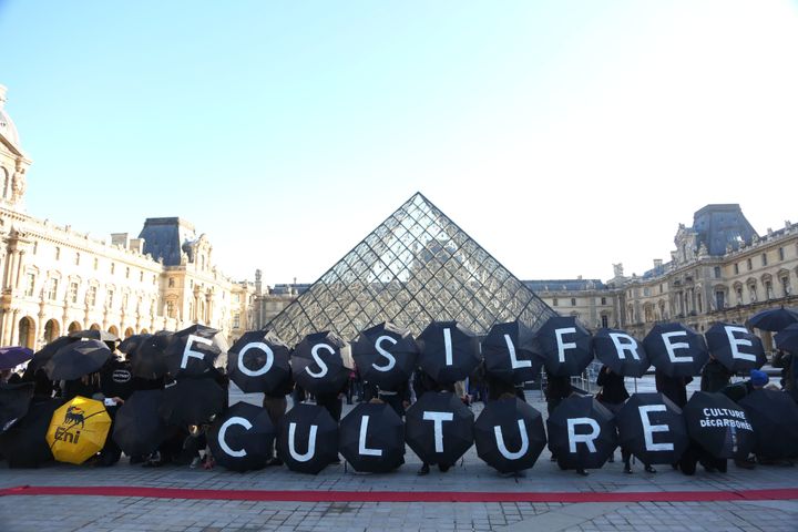 During the COP21 climate negotiations in Paris, activists and artists staged a protest performance outside the Louvre Museum, in a call for cultural institutions to cancel sponsorship contracts with fossil fuel companies. 