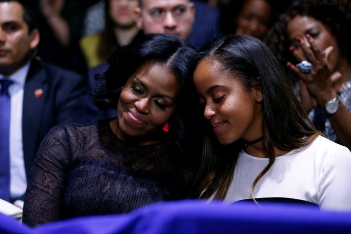 FLOTUS and Malia had too many heartwarming moments during Obama's farewell speech. 