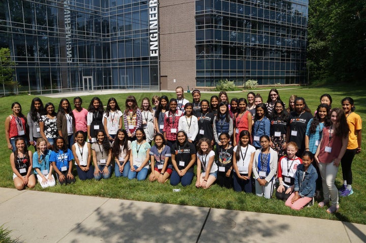 The 2016 ProjectCSGIRLS National Finalists at the National Gala.