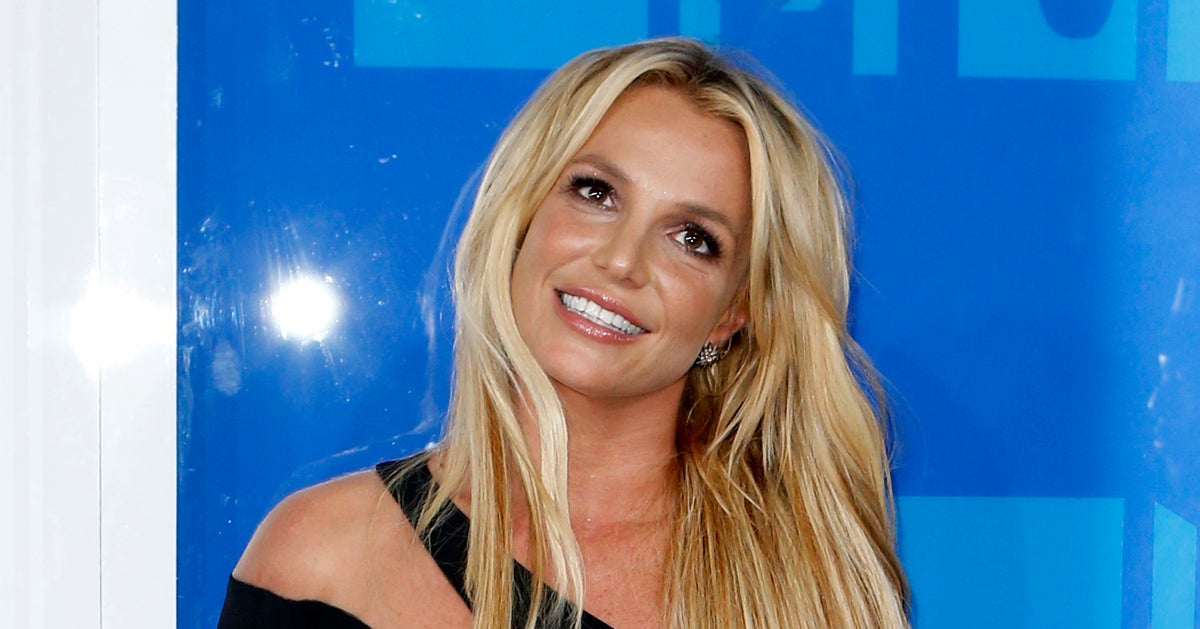 Britney Spears Twirls On Her Haters In A Sexy, Strappy Bikini | HuffPost Entertainment