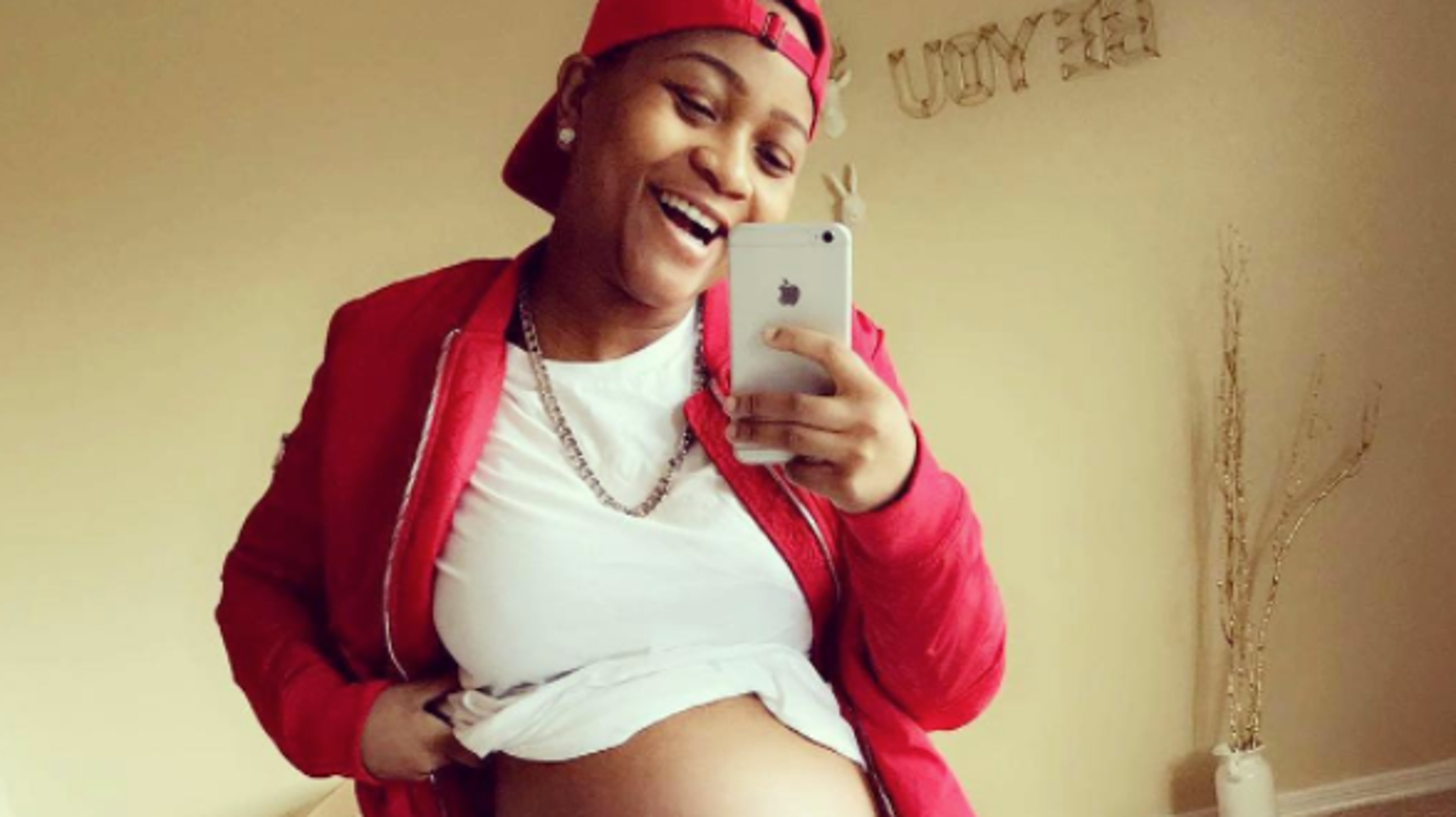 Pregnant Lesbian Shuts Down Trolls Who Said She Shouldn T Carry Baby As She S More Masculine Huffpost Uk Parents Pregnant Lesbian Shuts Down Trolls Who Said She Shouldn T Carry Baby As She S More Masculine Huffpost Uk Parents