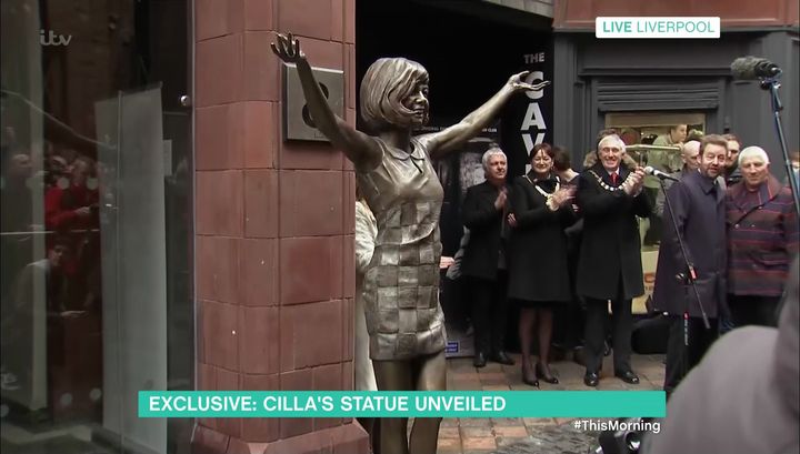 A statue for Cilla Black has been unveiled in Liverpool