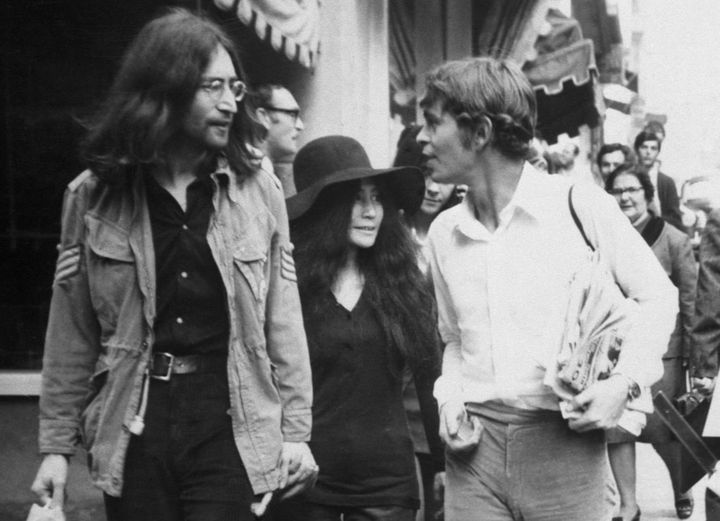 Yanni “Magic Alex” Mardas (right) with John Lennon and Yoko Ono