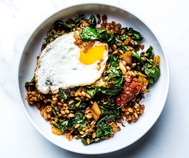 <p>This <a rel="nofollow" href="http://www.bonappetit.com/columns/cooking-without-recipes/article/kimchi-fried-rice-grain-bowl?mbid=synd_huffpotaste" target="_blank">kimchi grain bowl</a> will make your coworkers VERY jealous.</p>