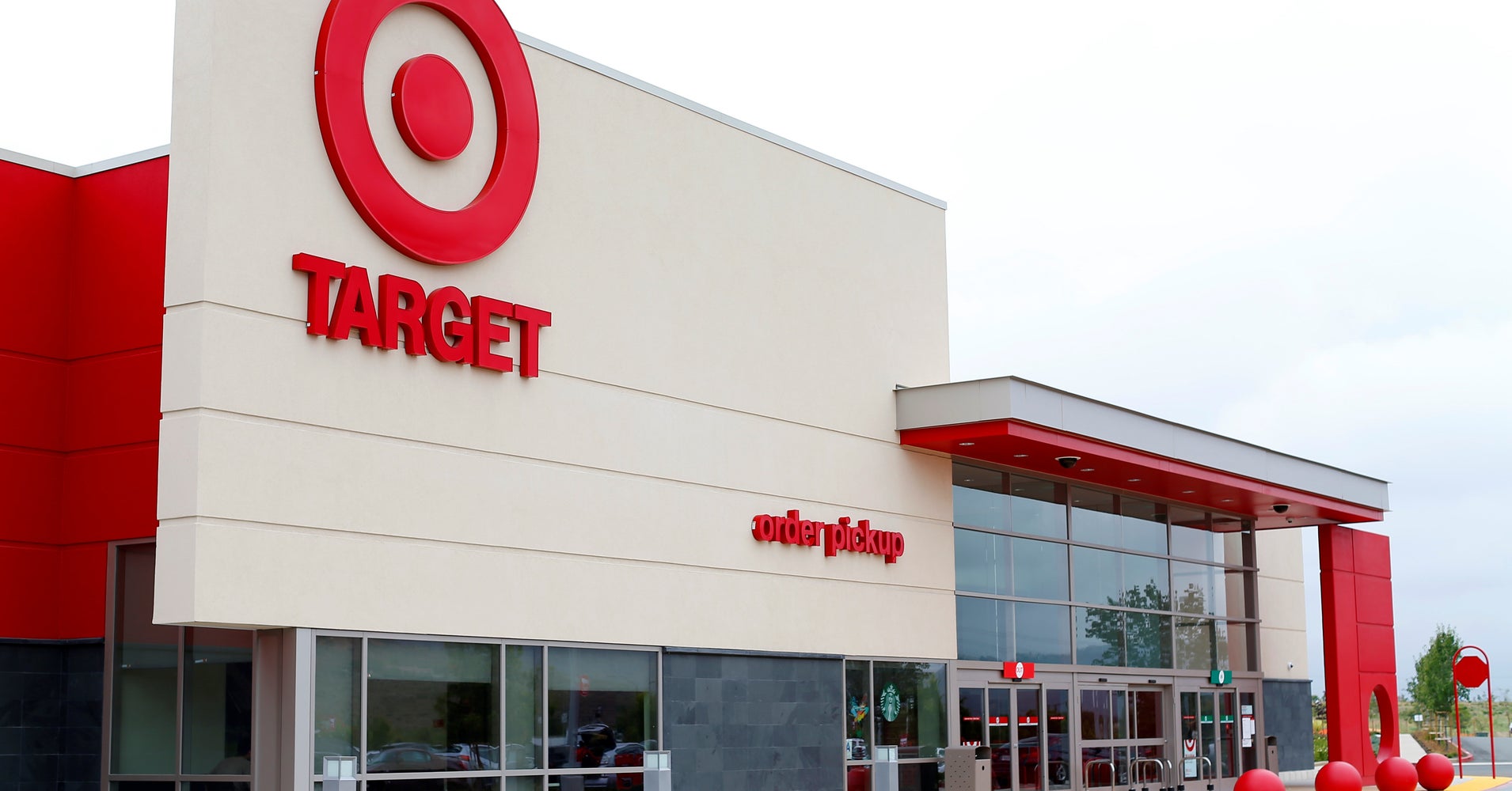 Target To Increase Minimum Wage To 10 An Hour HuffPost