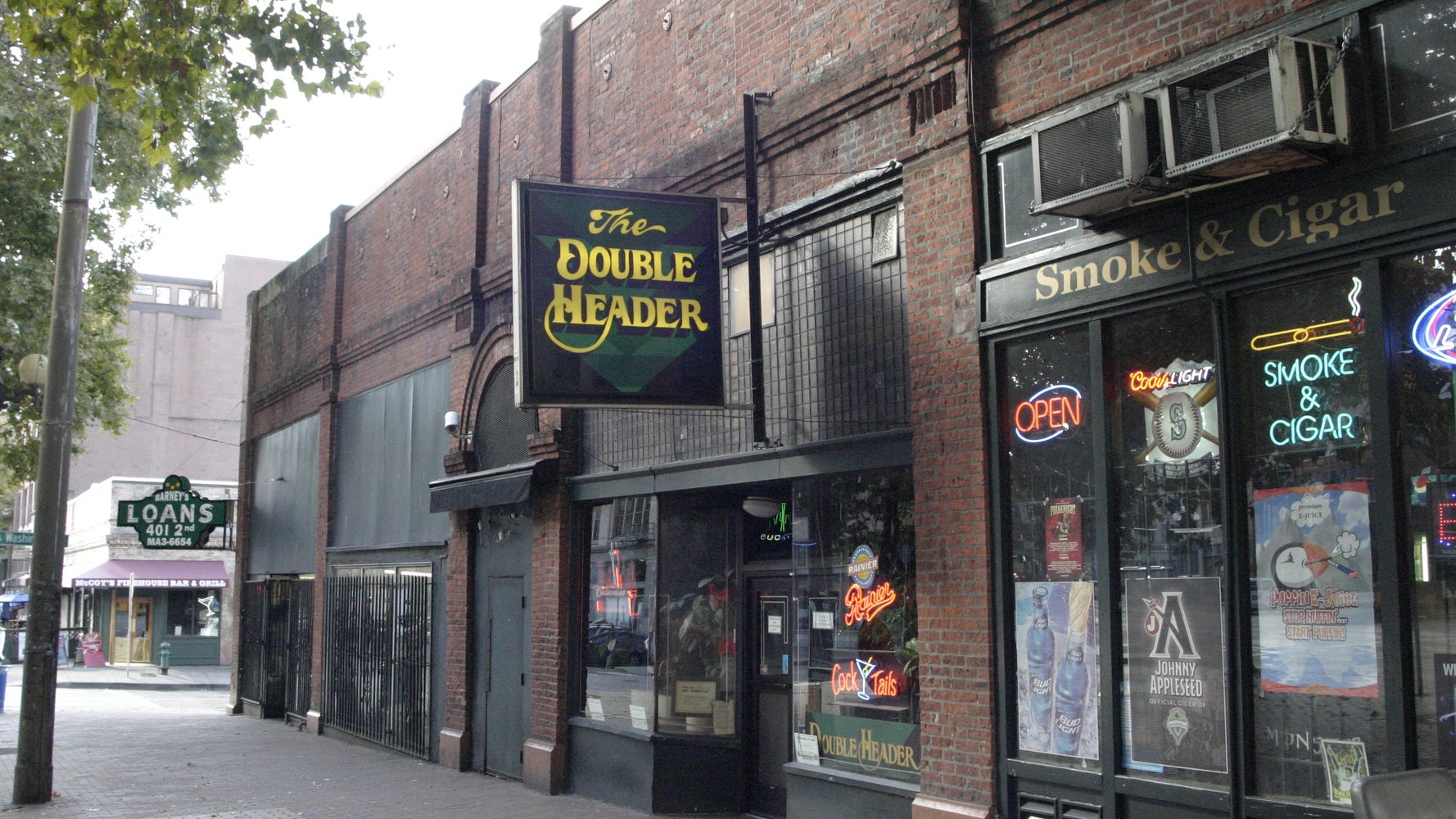 the-oldest-gay-bar-in-america-closed-down-a-year-ago-and-nobody-seemed