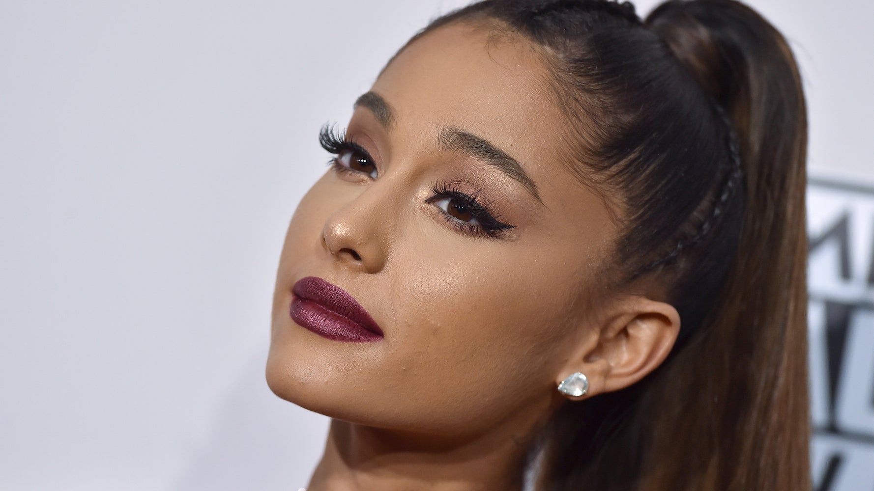 Wow! This Girl Is Basically Ariana Grande’s Clone | HuffPost Entertainment