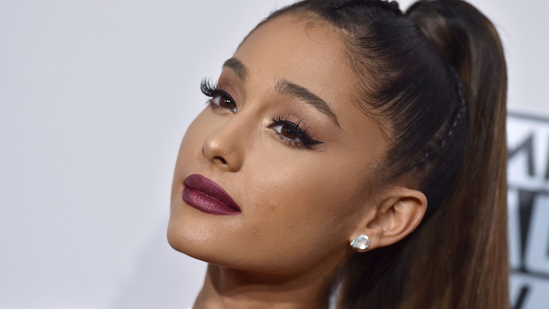 Wow! This Girl Is Basically Ariana Grande's Clone | HuffPost Entertainment