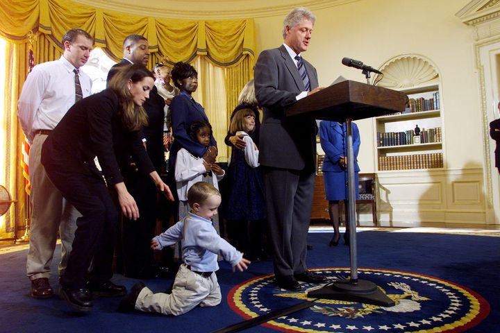 Bill Clinton and his familiar-looking drapes in 1999. 
