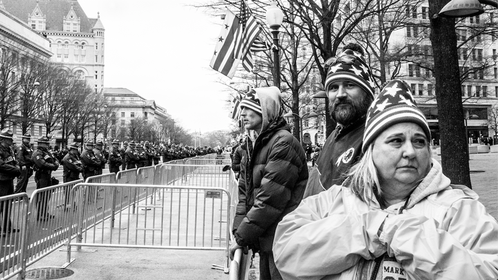 I made it through a checkpoint (no pictures because I had to turn off my camera and let them inspect it). So this is Pennsylvania Ave around noon. 