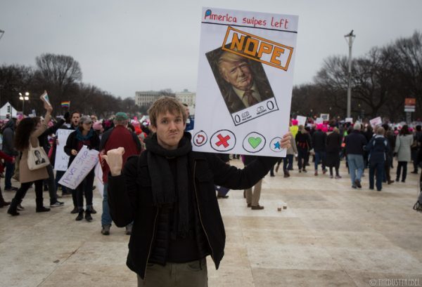 <p>Someone is not feeling Tindr. America Swipes Left sign by Steve Dean. </p>