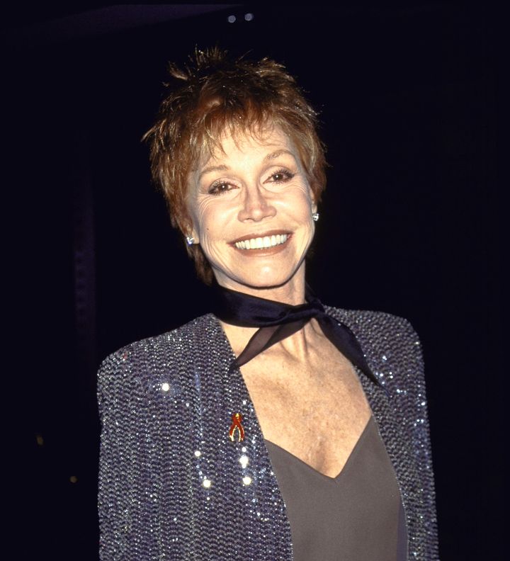 Mary Tyler Moore at the "On Board for amfAR" Gala to honor Angela Lansbury on May 3, 1995 in New York City.