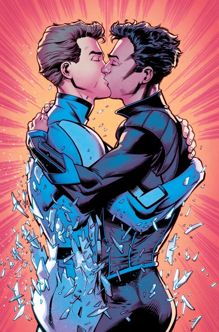 Iceman Gets His First Gay Kiss Huffpost 7238