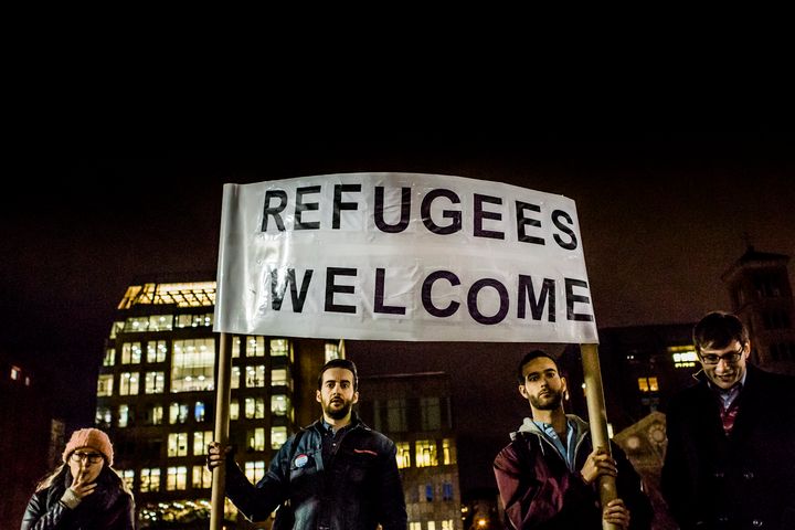 Thousands of New Yorkers rallied in Washington Square Park, voicing loud, opposition to reports that President Trump is planning to temporarily banning refugees.
