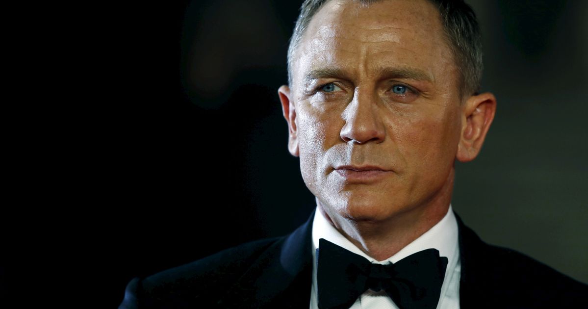 Агент 007. Дэниел Крейг Джеймс Бонд. Джеймс Бонд фильмы с Дэниелом Крейгом. Отчаянные Дэниел Крейг. Джеймс Бонд фильм 1953 фото Дэниел Крейг.