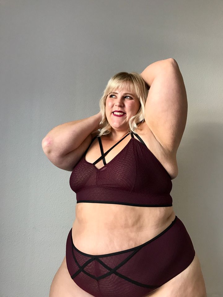 "See this body? #thesecurves are fearless. I'm a curvy woman, but I am also a tech goddess, a fantastical philanthropist, and sassy songstress." - Anna O'Brien