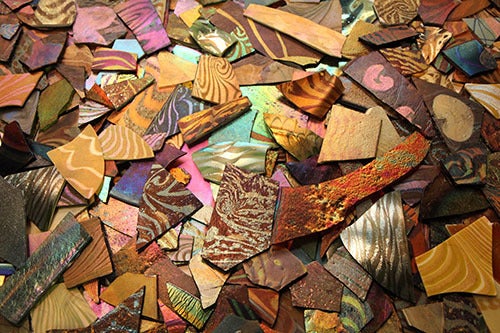 <p><strong>The museum has over 250,000 pieces of Tiffany glass.</strong></p>
