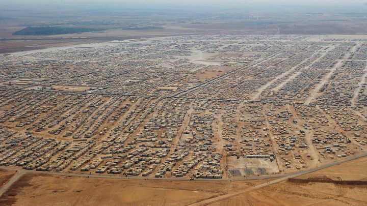 <p>An aerial view shows the Zaatari refugee camp in Mafraq, Jordan, July 18, 2013.</p>