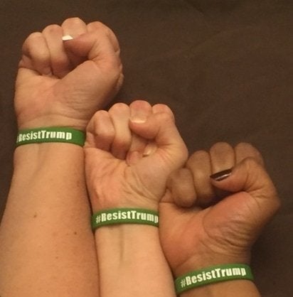 www.resisttrumpwristbands.com 