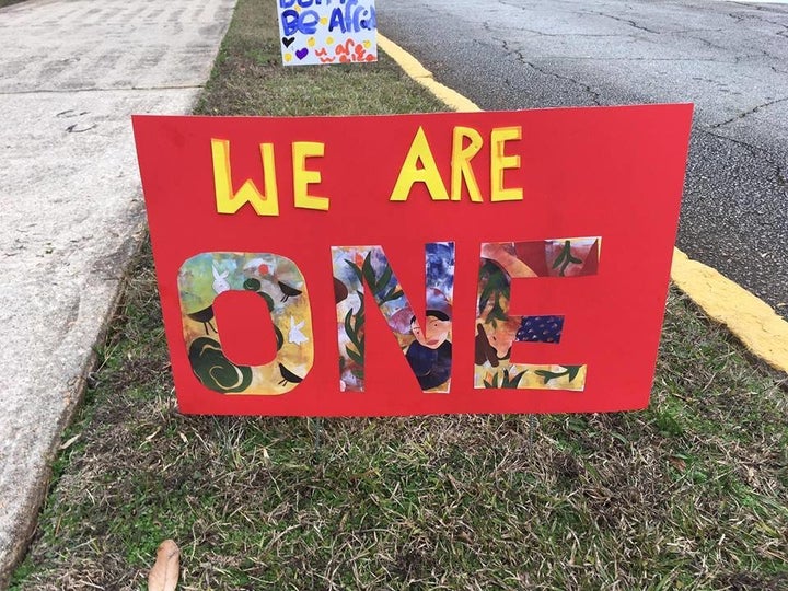 A sign that reads: “We are one.”