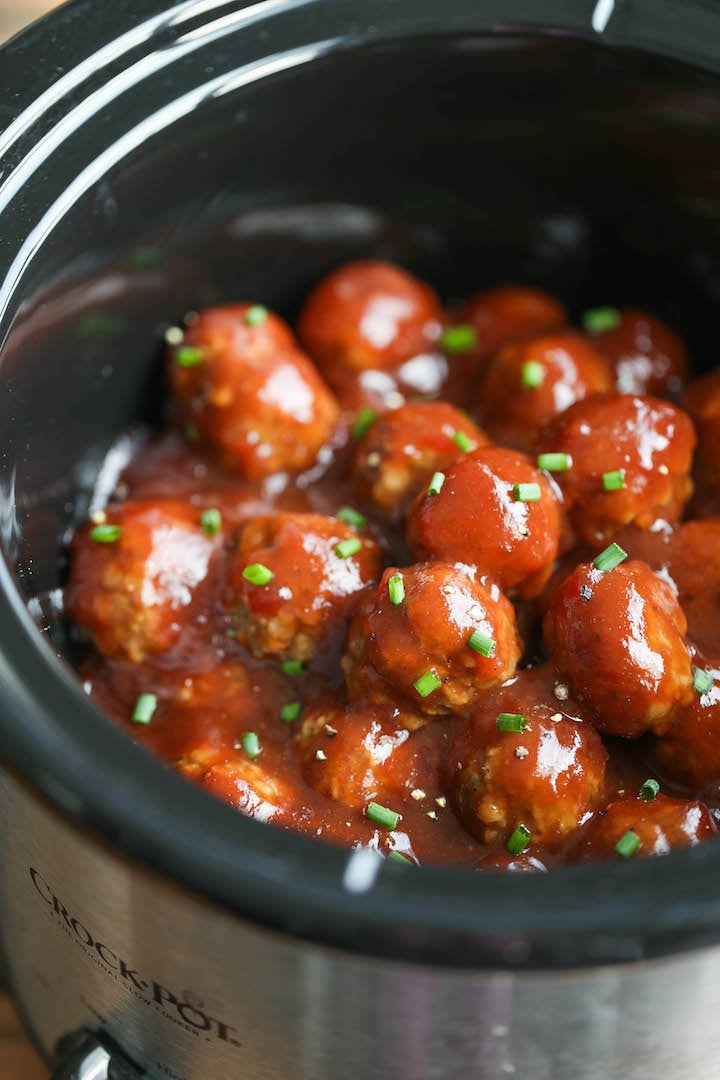 The Crock Pot Recipes That'll Make Your Super Bowl Party Easy ...