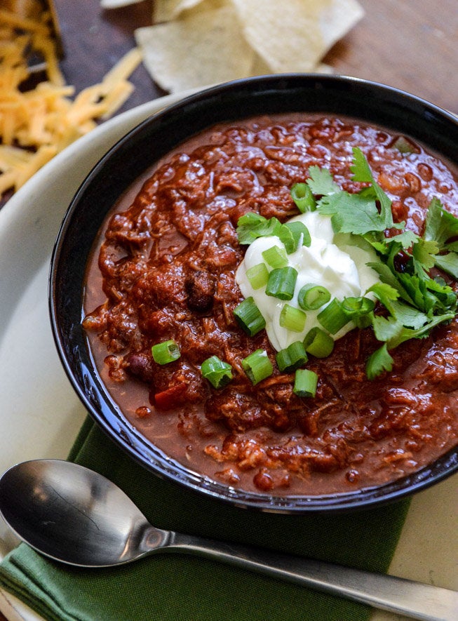 The Crock Pot Recipes That'll Make Your Super Bowl Party Easy