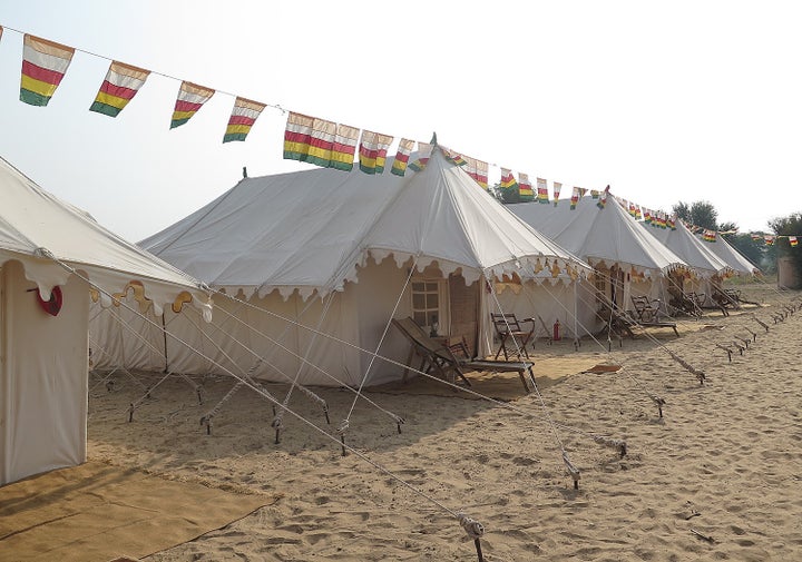<p><em>Royal Jodhpur Camp provides luxurious accommodations at the Pushkar Camel Fair </em></p>