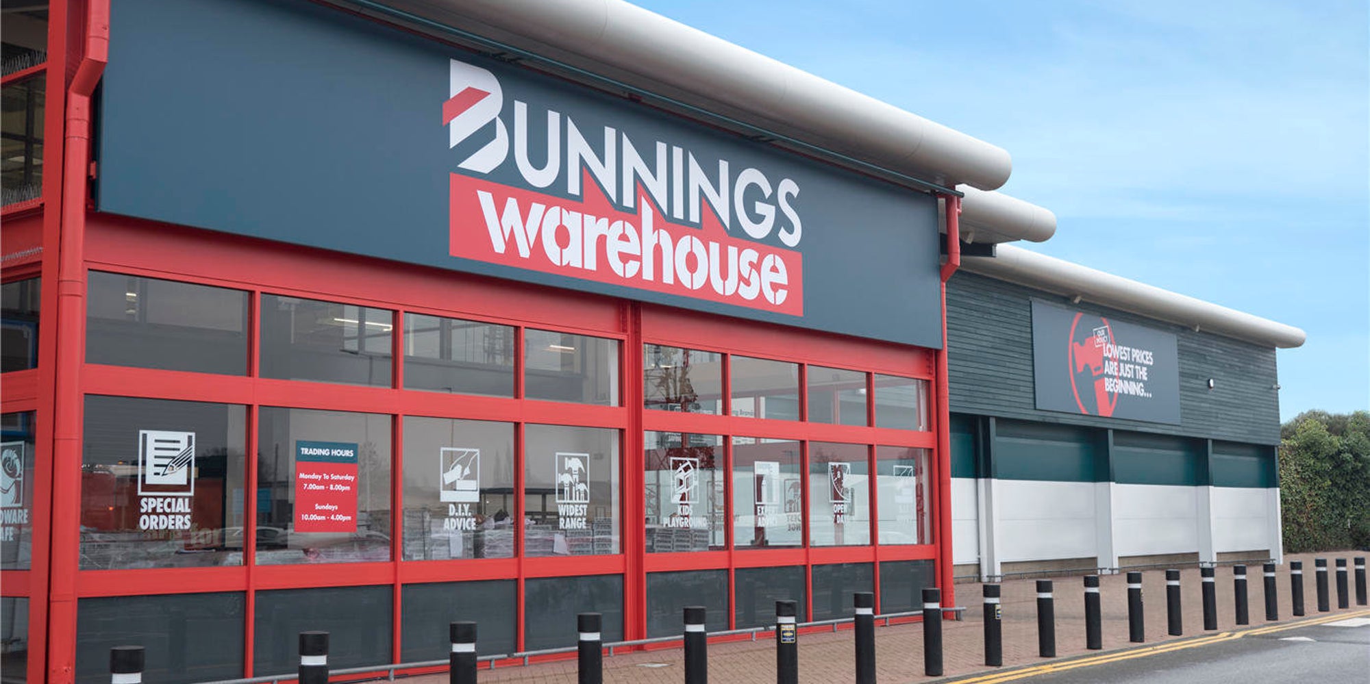 Bunnings Warehouse Opens First UK Store In St Albans, Hertfordshire