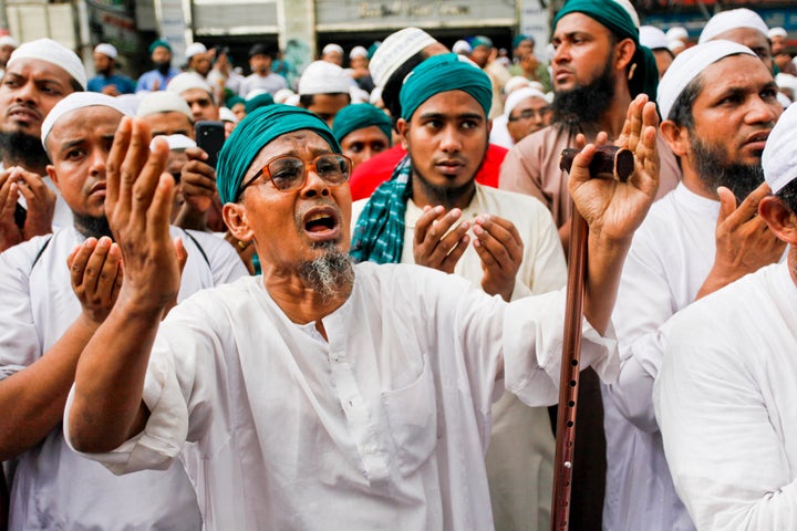 Members of the Bangladesh Caliphate Movement at a rally to protest the country's secular education syllabus. Dhaka, May 6, 2016.