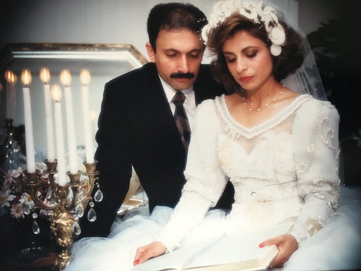 Nassim Alisobhani's parents were married in 1986.