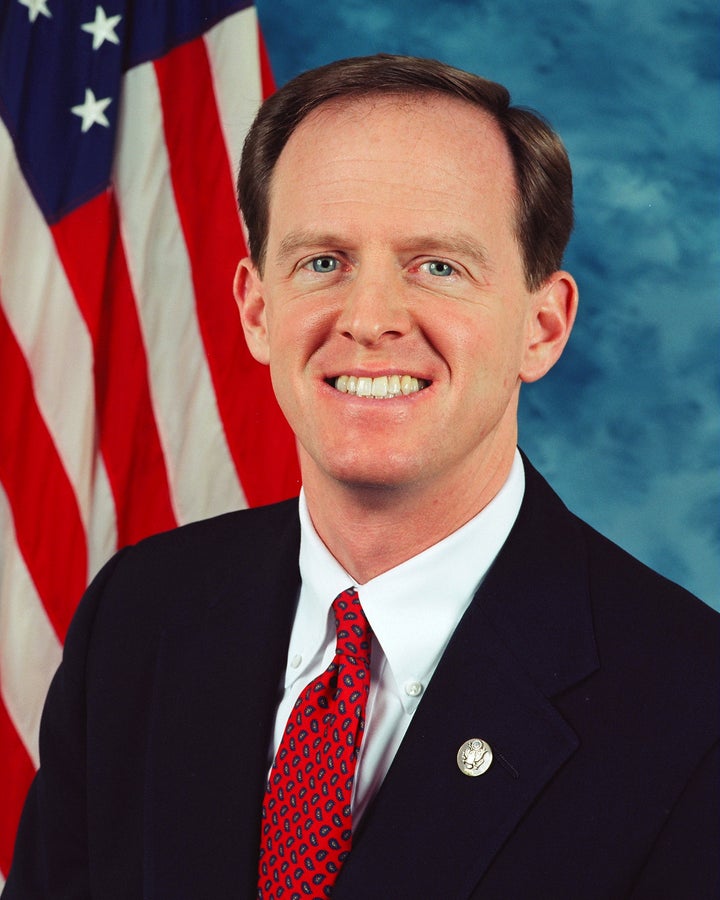 U.S. Senator Pat Toomey (R-PA) is one of several Irish-American politicians who support Trump’s visa ban.