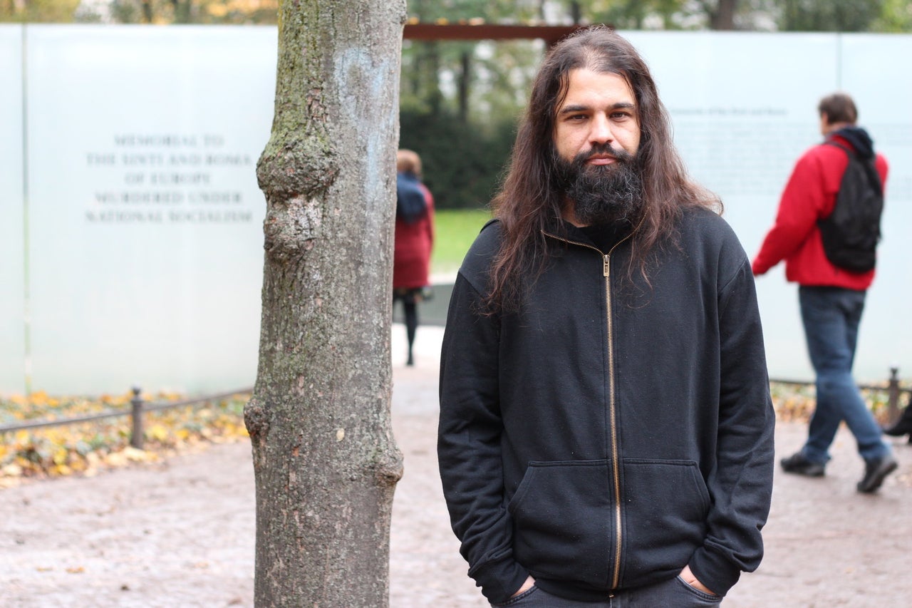 Kenan Emini grew up in a Roma family in Yugoslavia. Today, he works for the <a href="http://ran.eu.com/" role="link" class=" js-entry-link cet-external-link" data-vars-item-name="Roma Antidiscrimination Network" data-vars-item-type="text" data-vars-unit-name="5893c6a4e4b0c1284f252321" data-vars-unit-type="buzz_body" data-vars-target-content-id="http://ran.eu.com/" data-vars-target-content-type="url" data-vars-type="web_external_link" data-vars-subunit-name="article_body" data-vars-subunit-type="component" data-vars-position-in-subunit="39">Roma Antidiscrimination Network</a> in Germany.<br>