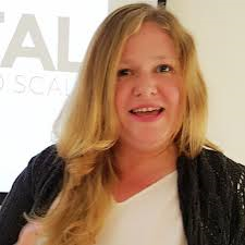 Maria Dykstra is TreDigital Co-Founder and Digital Marketing Evangelist.
