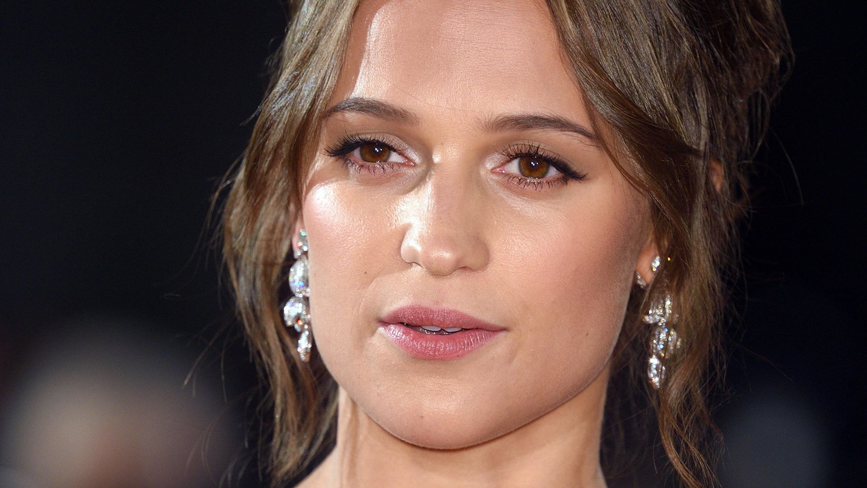 Alicia Vikander on becoming Lara Croft, her favorite Tomb Raider game, and  her toilet-based plans for her Oscar