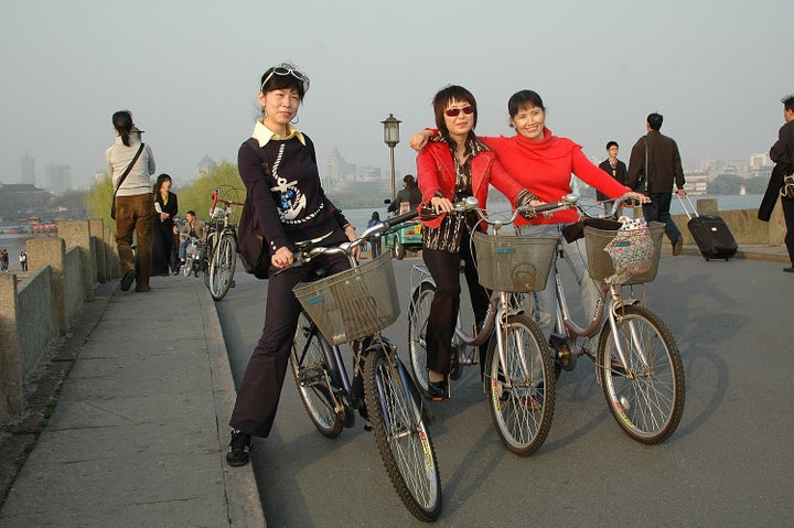 Park-goers enjoy the spring day at West Lake